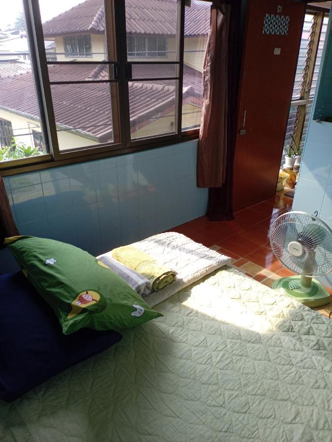 Np Guesthouse トラート エクステリア 写真