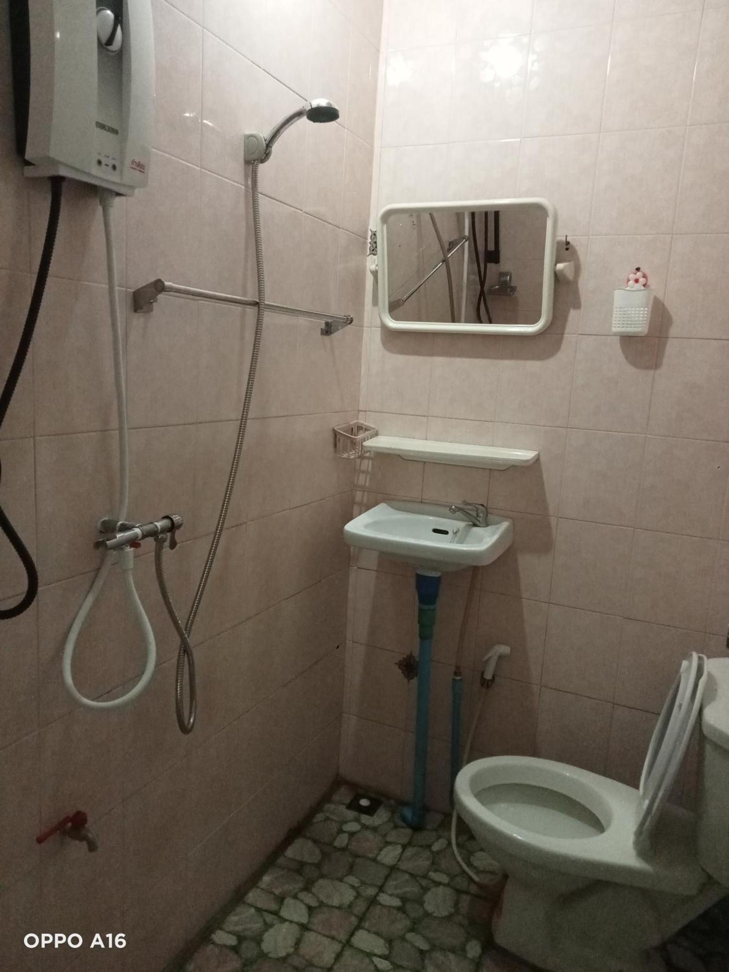 Np Guesthouse トラート エクステリア 写真